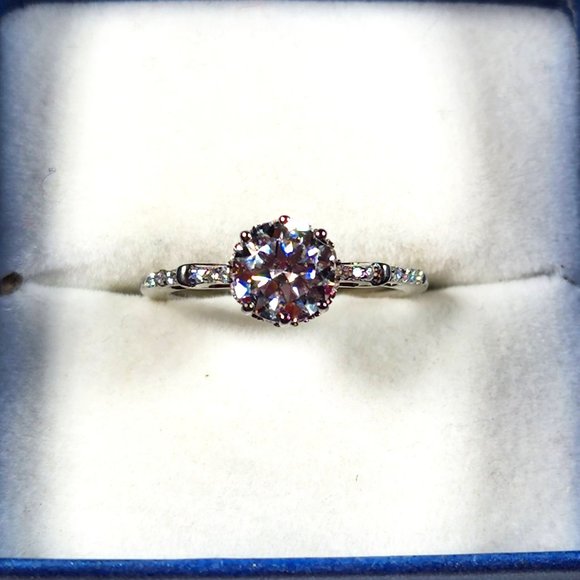 Moissanite fancy engagement/promise ring in Platinum over 925 SS sz 7 1.50 cts - Picture 3 of 7